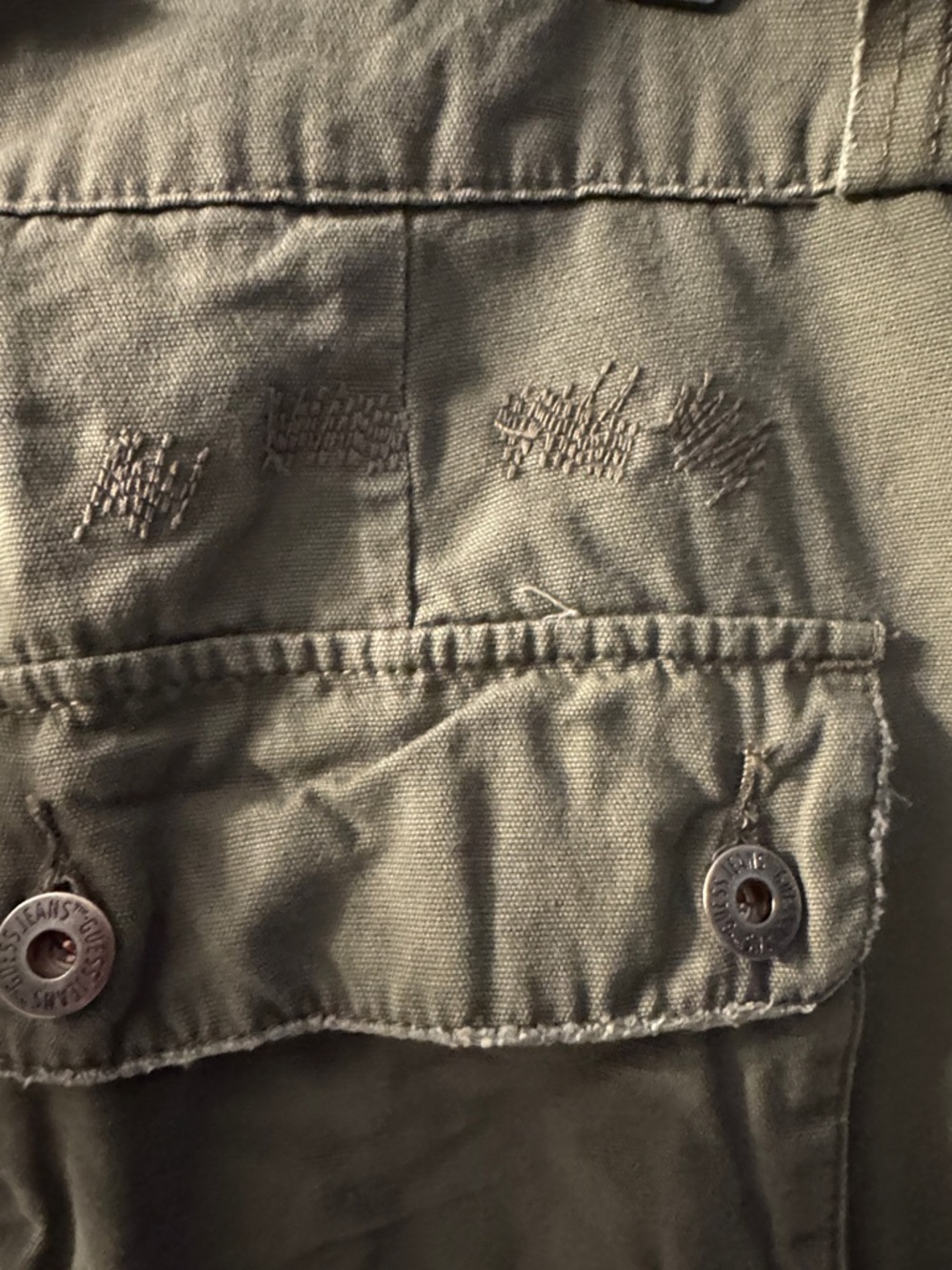 Guess 90’s Y2K Men's Olive Green Button-Fly Destressed Chinos - Picture 11 of 14
